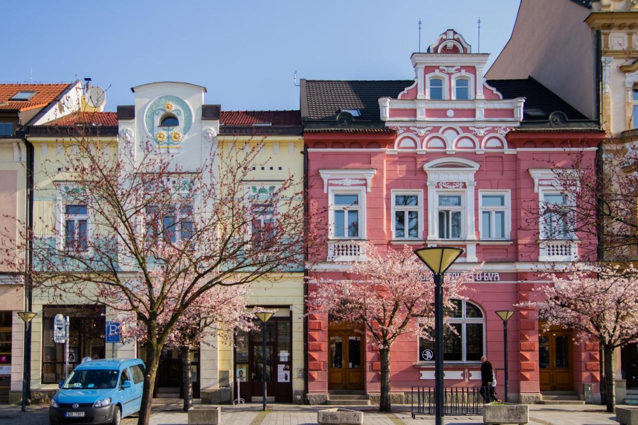 Apart U Lva Vsetín Exteriör bild